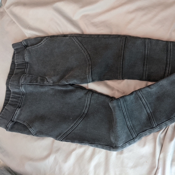 SOLD Winter pants - Picture 5 of 8